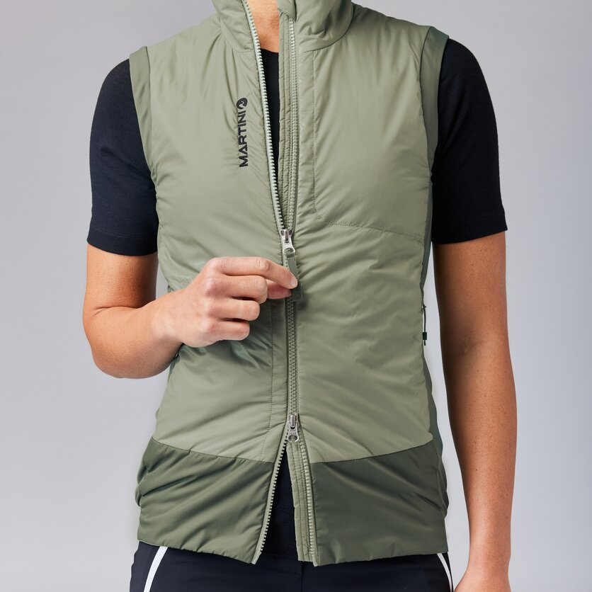 Martini Sportswear - ALPMATE Hybrid Vest G-Loft® W - Outdoor vests in white-black - product.alttext.Detail 1 - Women