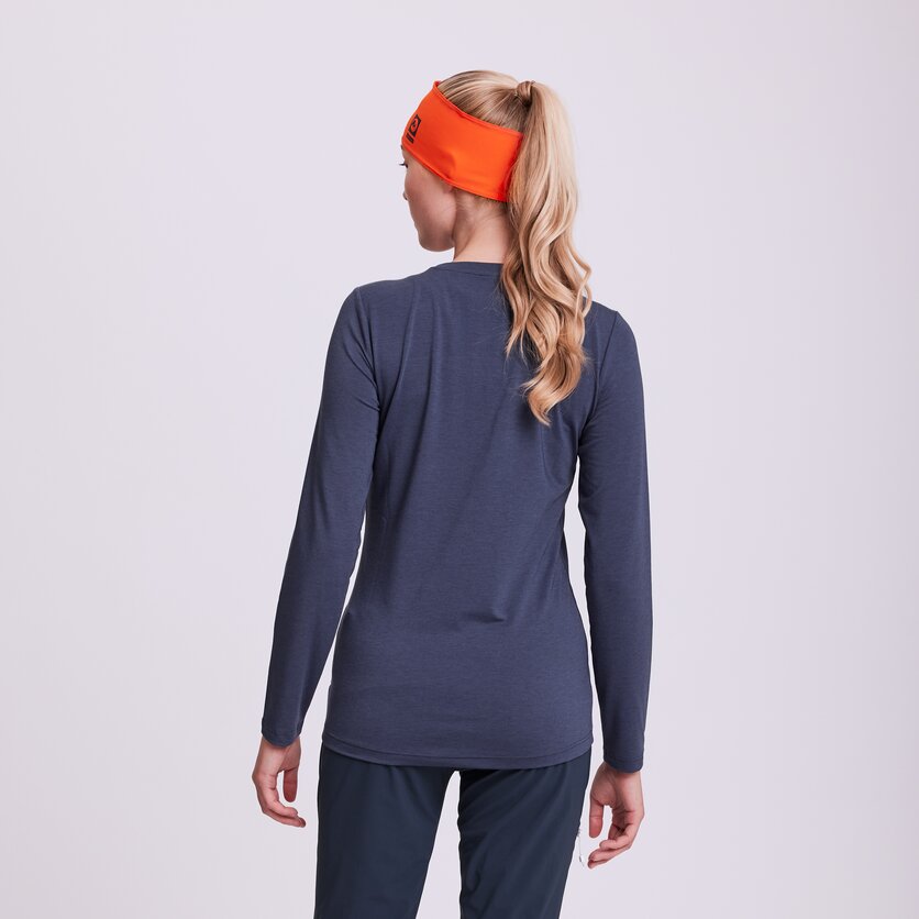 Martini Sportswear - SUNDOWNER - Langarmshirts in true navy - product.alttext.Rückansicht Model - Damen