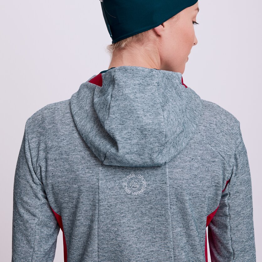 Martini Sportswear - OUTREACH - Midlayers in true navy - product.alttext.Detail 1 - Women