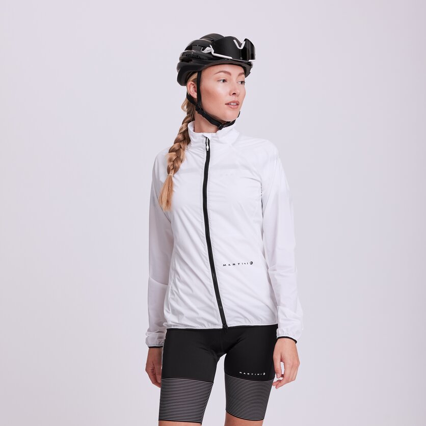 Martini Sportswear - DOWNHILL - Windbreaker Jacken in black - Vorderansicht Model - Damen