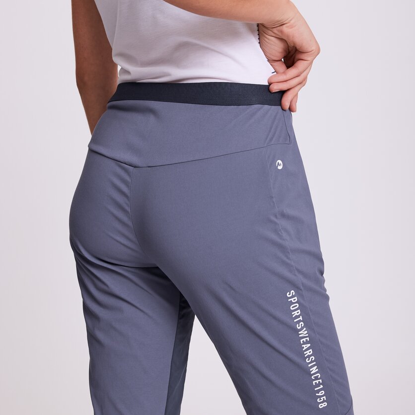 Martini Sportswear - MAGGIORE - Long pants in true navy - product.alttext.Detail 6 - Women