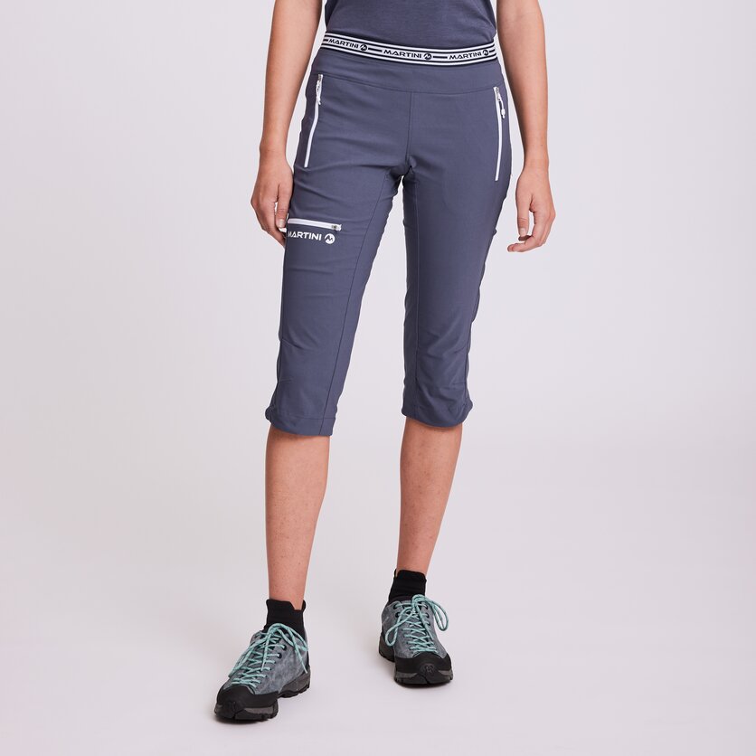 Martini Sportswear - CAPRI - Capri pant in true navy - product.alttext.Vorderansicht Model - Women