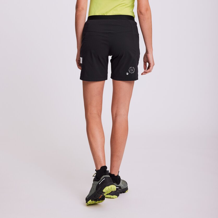 Martini Sportswear - ATLAS - Shorts in  - product.alttext.Rückansicht Model - Donna