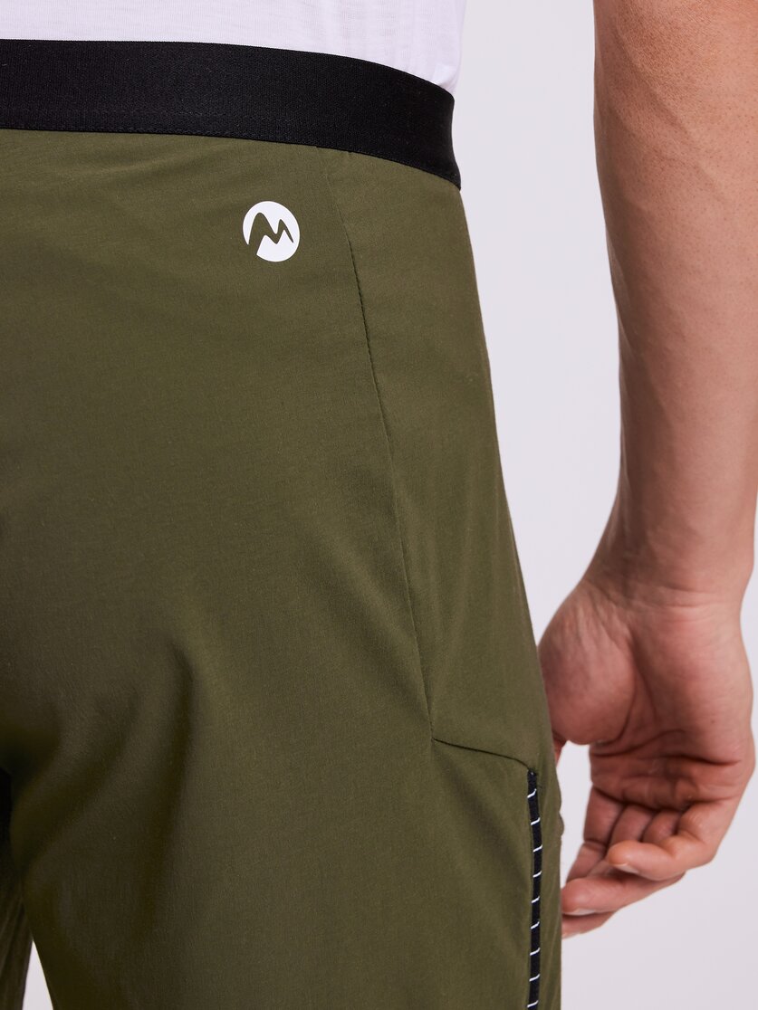 Martini Sportswear - CLIPPER - Shorts in black-white - Detail 5 - Men