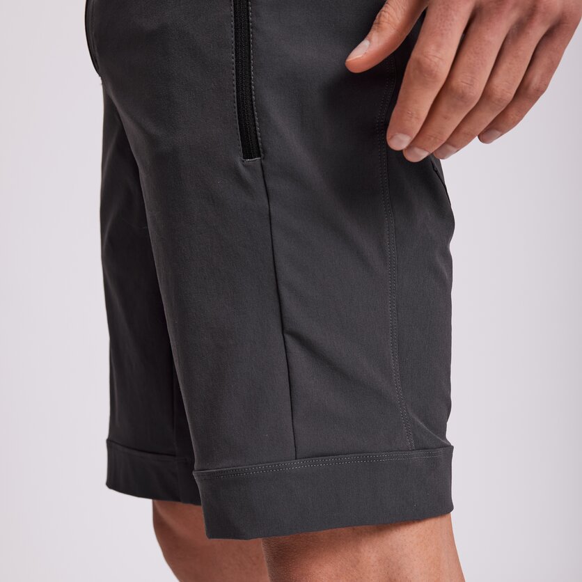 Martini Sportswear - VISO - Shorts in black - Detail 6 - Men