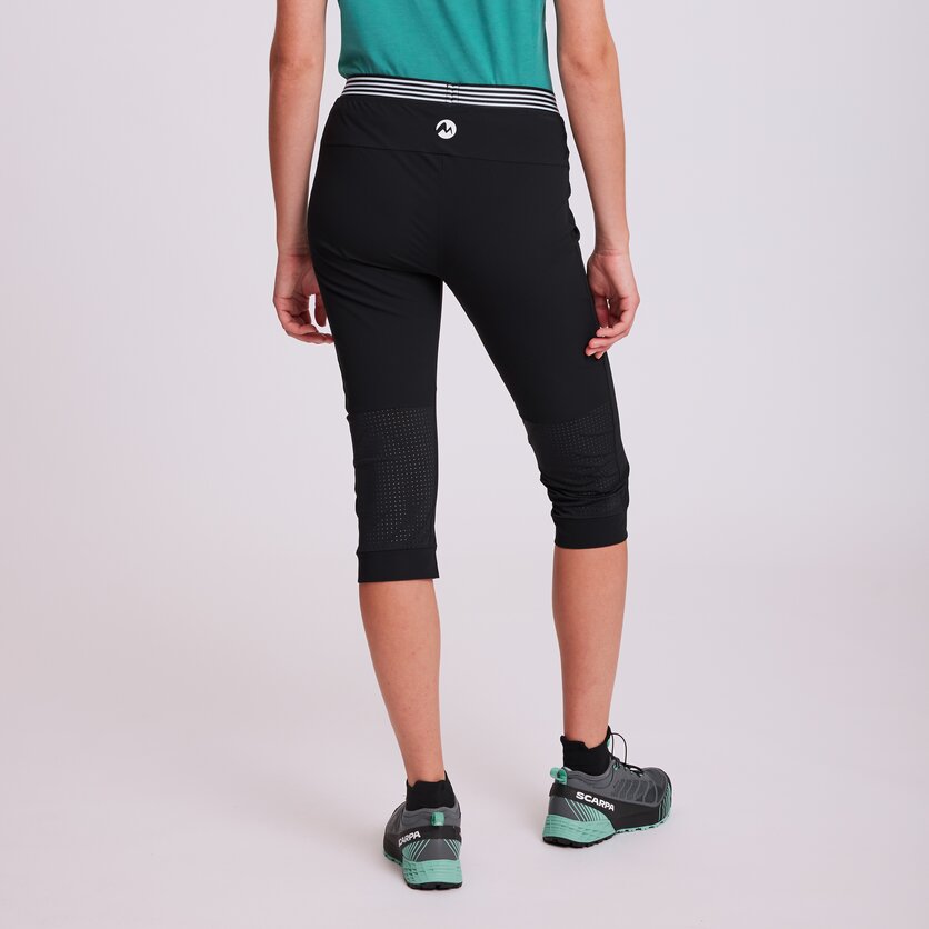 Martini Sportswear - PRESTO - Capri pant in true navy-white - product.alttext.Rückansicht Model - Women