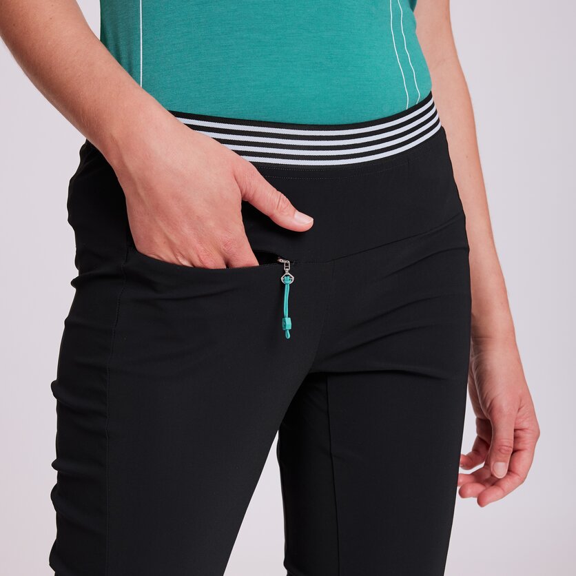 Martini Sportswear - PRESTO - Capri pant in true navy-white - product.alttext.Detail 1 - Women