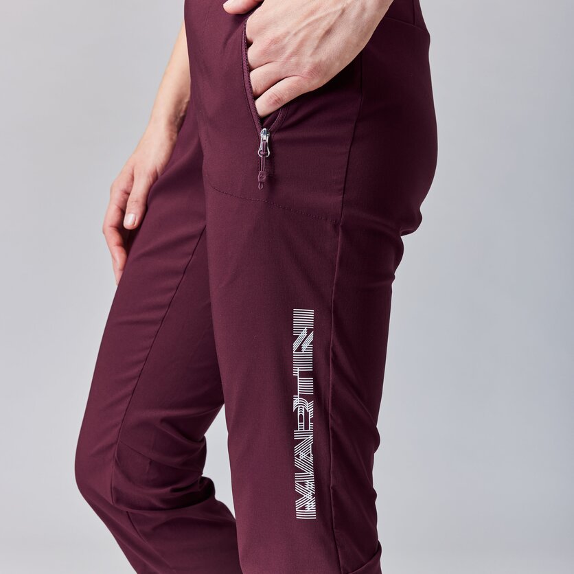 Martini Sportswear - HILLCLIMB Pants W - Long pants in true navy - product.alttext.Detail 1 - Women