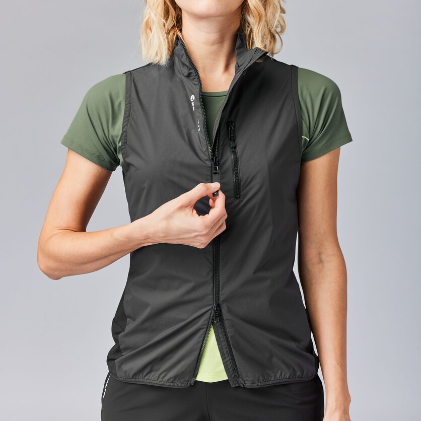 Martini Sportswear - PACEMAKER Hybrid Vest W - Westen in true navy-skylight-blush - product.alttext.Detail 2 - Damen