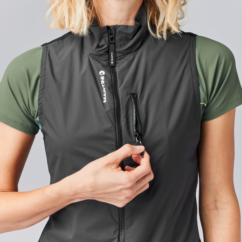 Martini Sportswear - PACEMAKER Hybrid Vest W - Westen in true navy-skylight-blush - product.alttext.Detail 3 - Damen