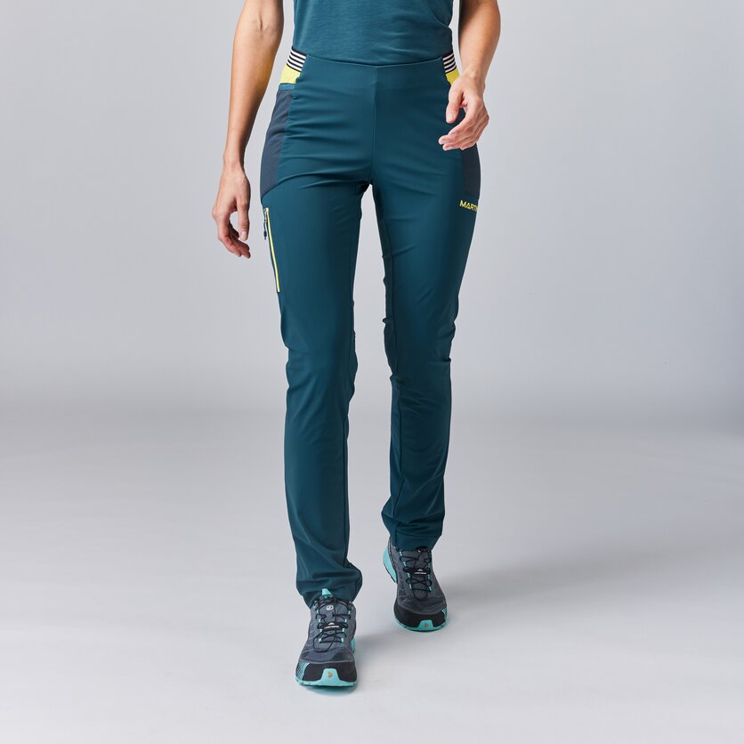 Martini Sportswear - PACEMAKER Pants W - Long pants in true navy - product.alttext.Vorderansicht Model - Women