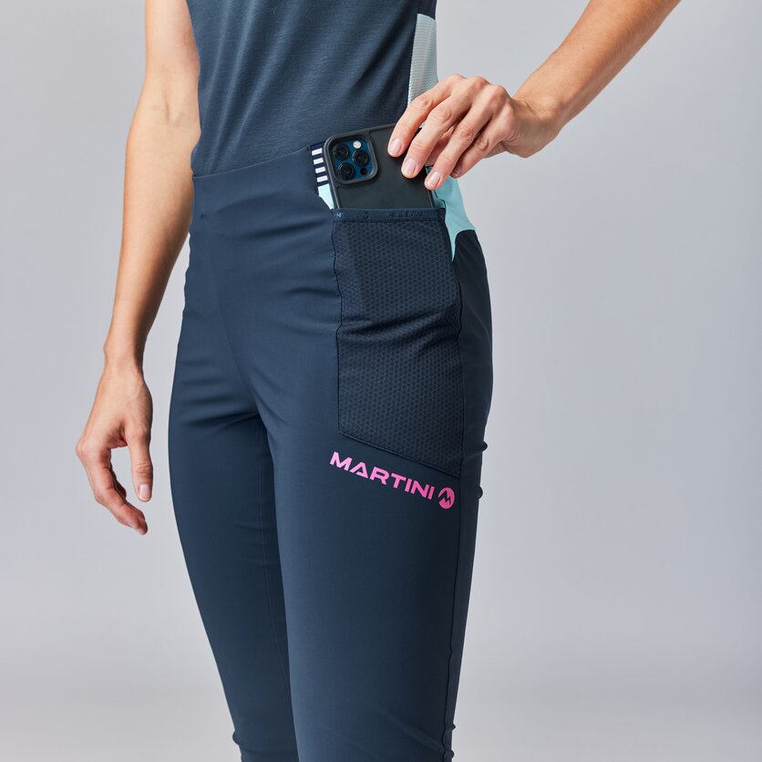 Martini Sportswear - PACEMAKER Capri Pants W - Capri pant in true navy - product.alttext.Detail 1 - Women