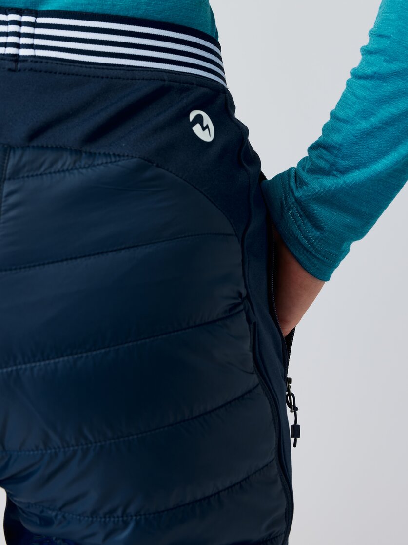 Martini Sportswear - WAY BACK - Insulated shorts in true navy - Detail 1 - Women