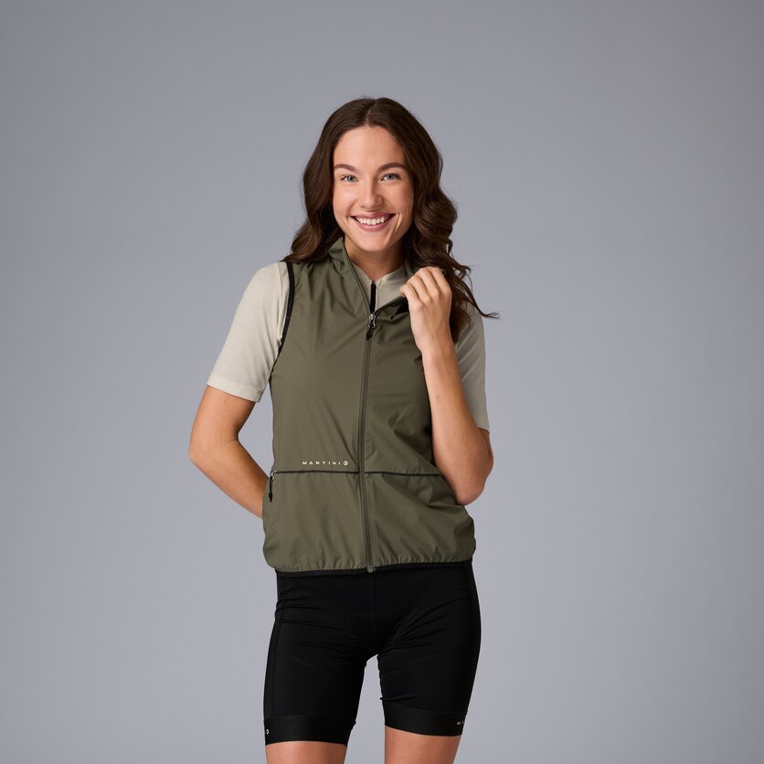 Martini Sportswear - Flowtrail Windbreaker Vest W - Westen in black - Vorderansicht Model - Damen