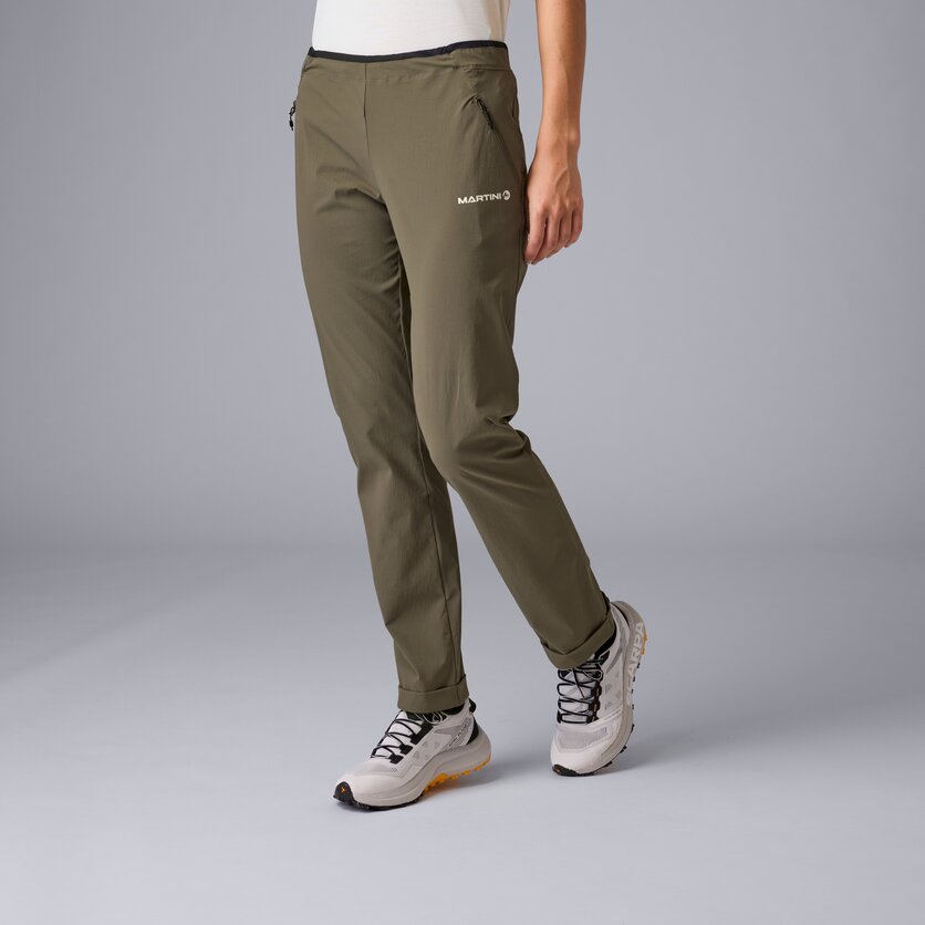 Martini Sportswear - Highventure Pants W - Pantaloni lunghi in black - vista frontale modello - Donna