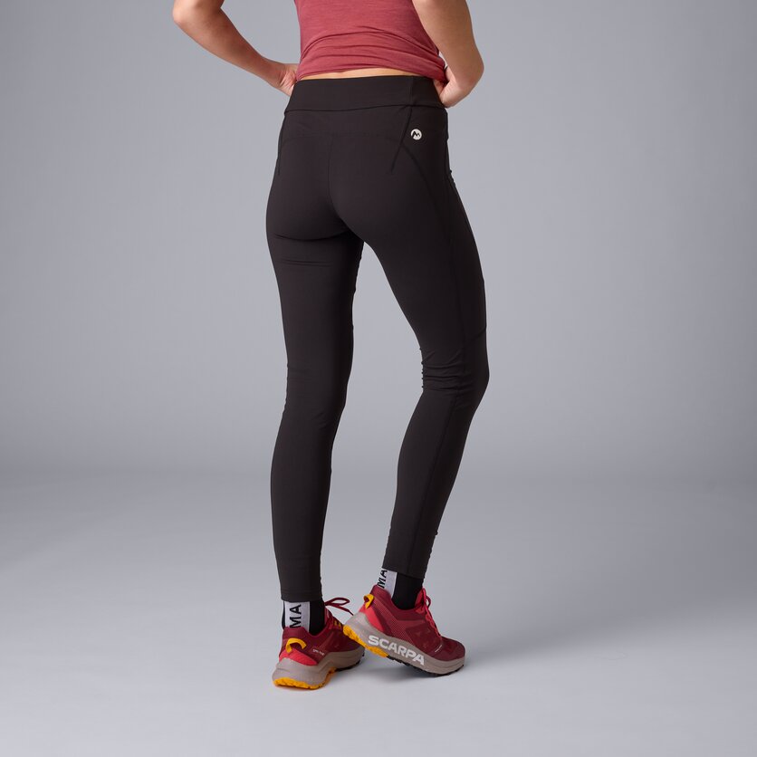 Martini Sportswear - Sunrise Tights W - Pantaloni lunghi in black - vista laterale modello - Donna