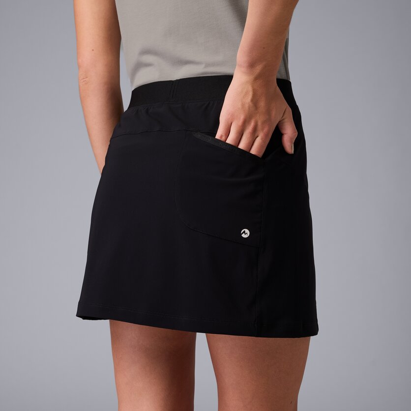 Martini Sportswear - Alpmate Skirt W - Skirts in black - Detail 2 - Women