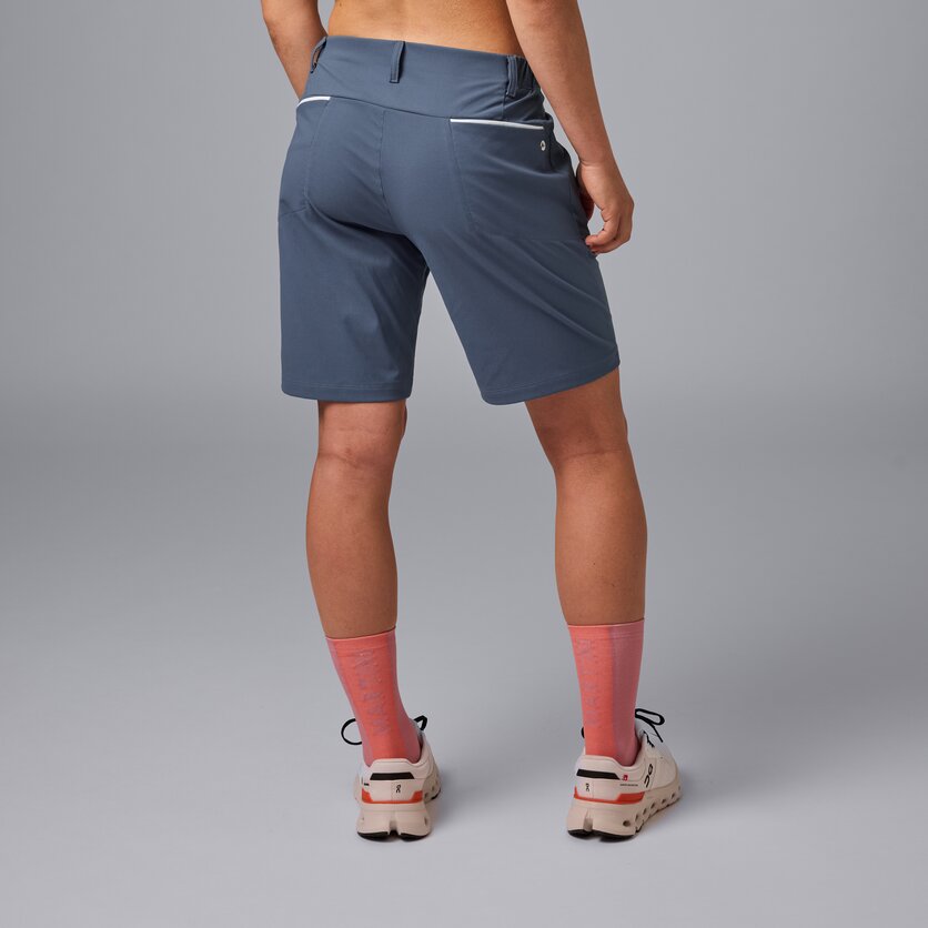 Martini Sportswear - Via Shorts W - Shorts in black - rear view model - Women