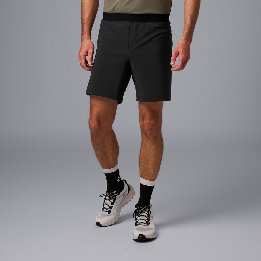 Martini Sportswear - Pacemaker Shorts M - Shorts in black - vista frontale modello - Uomo