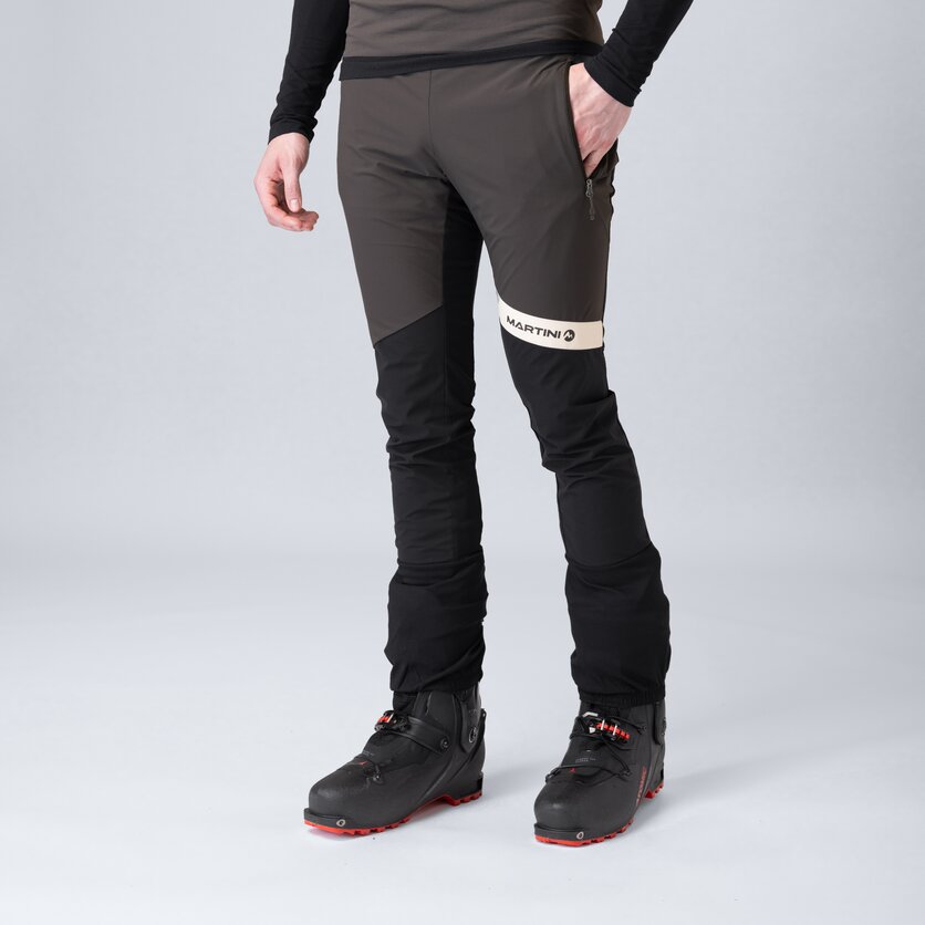 Martini Sportswear - Glint Pants Uni - Long pants in black - product.alttext.Vorderansicht Model - Unisex