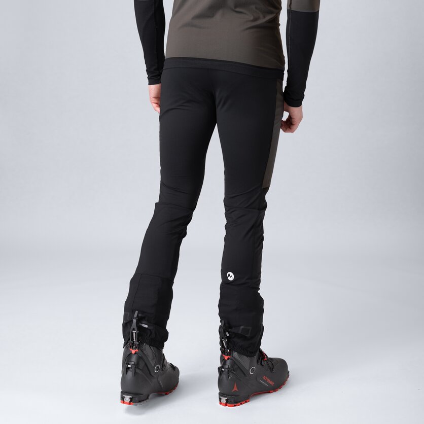 Martini Sportswear - Glint Pants Uni - Long pants in black - product.alttext.Rückansicht Model - Unisex