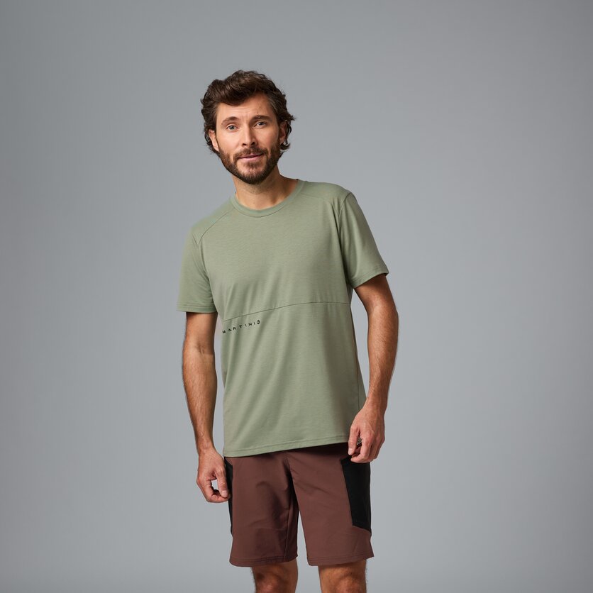 Martini Sportswear - Flowtrail Hike n Bike Shirt M - T-Shirts in tendril - Vorderansicht Model - Herren